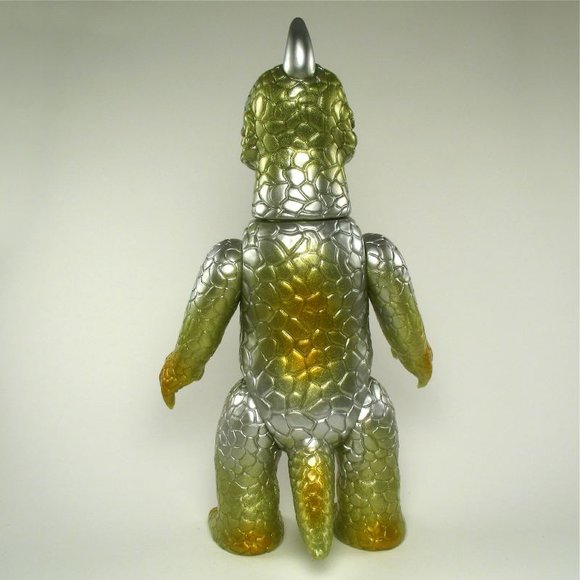 Miborah - Gold, Silver figure by Kiyoka Ikeda. Back view.