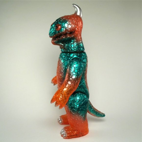 Miborah (Guts) - Clear Red, Metallic Green, GID (Guts) figure by Kiyoka Ikeda. Side view.