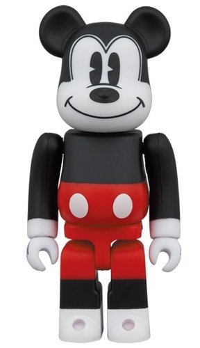 MICKEY MOUSE (R&W 2020 Ver.) BE@RBRICK 100% figure, produced by Medicom Toy. Front view.