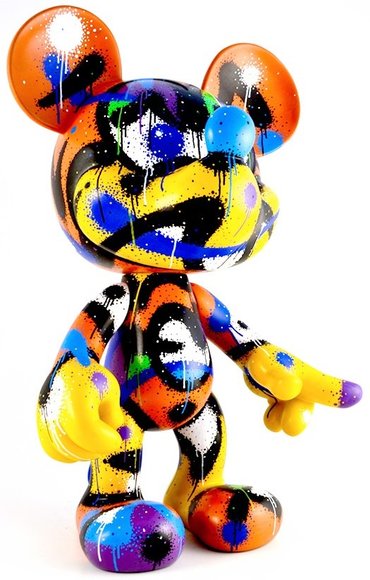 Mickey figure by Mist, produced by Artoyz Originals. Front view.