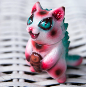 Micro Negora figure by Retrograde Works. Front view.