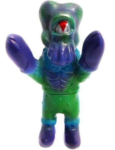 Mini Alien Xam - Standard figure by Mark Nagata, produced by Max Toy Co.. Front view.