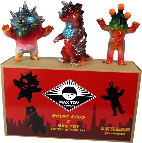 Mini Drazoran - Mount Kobo Limited  figure by Mark Nagata, produced by Max Toy Co.. Packaging.