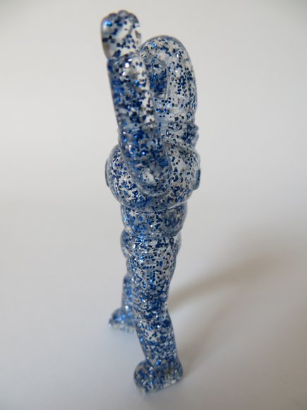 Mini Mad Baron - Clear w/ Blue Glitter figure by Zollmen, produced by Zollmen. Side view.