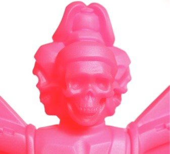 Mirock Ashura Trophy (Skulls Version) - Unpainted Pink figure by Yowohei Kaneko, produced by Mirock Toys. Detail view.