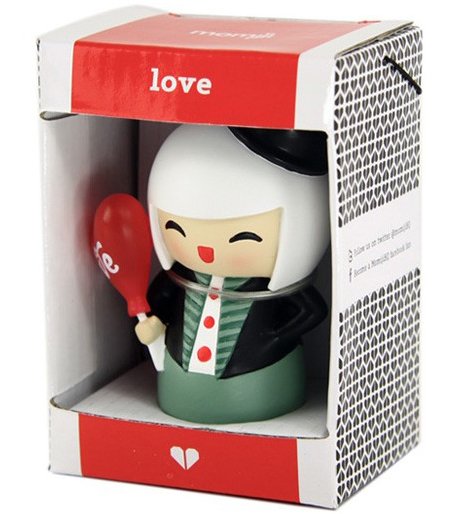 Love figure by Momiji, produced by Momiji. Packaging.