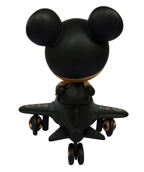 MouseMask Murpy in Airplane Super Black figure by Ron English, produced by Blackbook Toy. Back view.