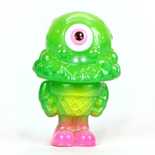 Mr. Melty - Slime figure by Buff Monster. Front view.