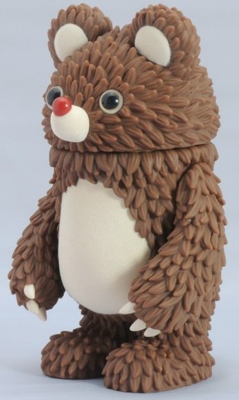 Muckey （ムッキー) - Crazy Chocolate figure by Hiroto Ohkubo, produced by Instinctoy. Front view.