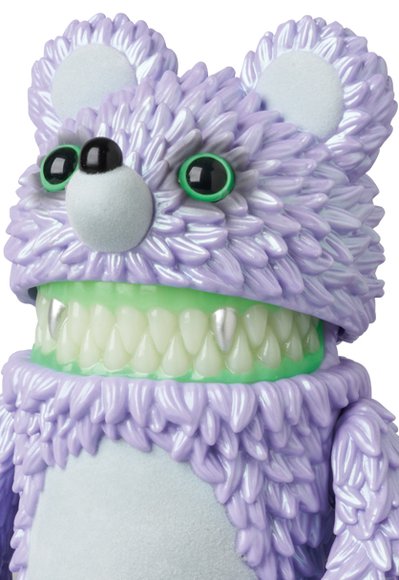 Muckey （ムッキー) The Monster figure by Hiroto Ohkubo, produced by Instinctoy. Detail view.
