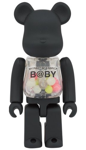 MY FIRST B@BY MATT BLACK Ver. BE@RBRICK 100％ figure, produced by Medicom Toy. Front view.