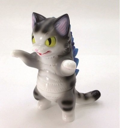 Negora (ネゴラ) Grey Stripe figure by Konatsu, produced by Konatsuya. Front view.