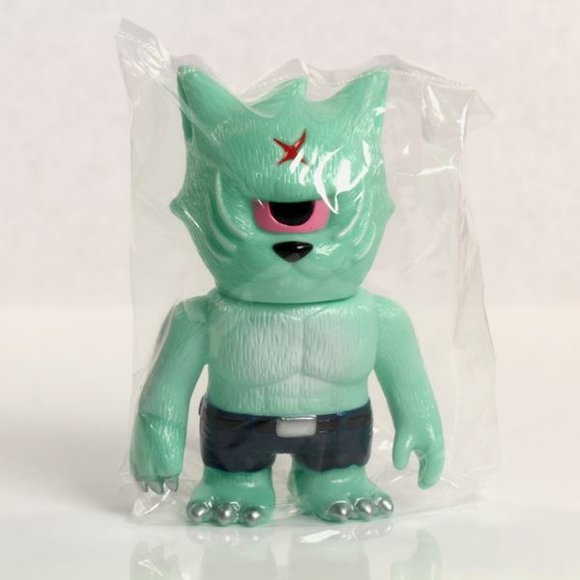 Neko Otoko - Mint figure by Mori Katsura, produced by Realxhead. Packaging.