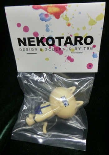 Nekotaro figure by T9G, produced by Museum. Packaging.