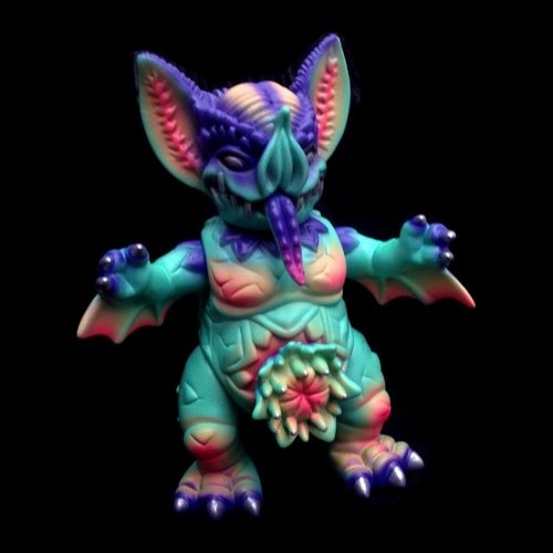 Neo-Pastel Mini Mockbat figure by Tru:Tek, produced by Unbox Industries. Front view.