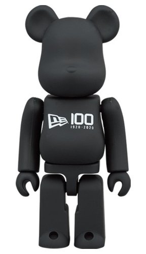 New Era Be@rbrick 100% figure, produced by Medicom Toy. Front view.