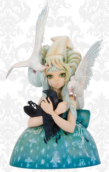 No Ordinary Love figure by Camilla DErrico, produced by Dark Horse. Front view.