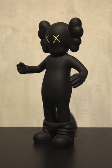 Originally Fake figure by Abell Octovan, produced by Flabslab. Side view.