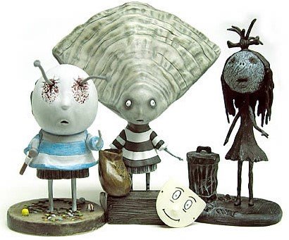 Oyster Boy figure by Tim Burton, produced by Dark Horse. Front view.