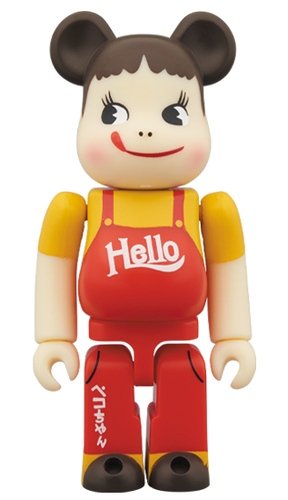 Peko-chan & Poko-chan Vintage HELLO BE@RBRICK 100% figure, produced by Medicom Toy. Front view.