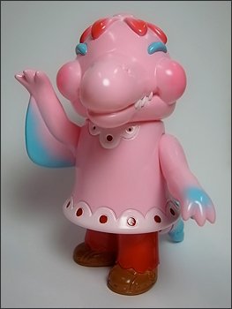 Dolly the Dolphin - Valentines Dolly figure by Bwana Spoons, produced by Gargamel. Front view.
