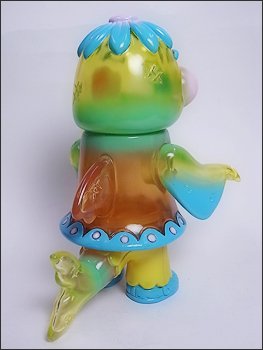Dolly the Dolphin  figure by Bwana Spoons, produced by Gargamel. Back view.