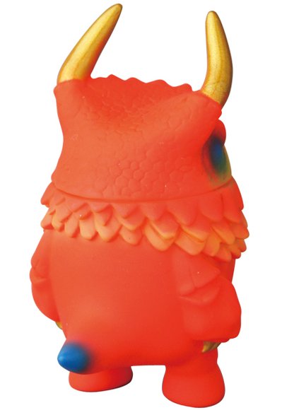 Pogola Chibi figure by Dan Pogola, produced by Medicom Toy. Back view.