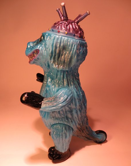 Popy (Fancy Toy) figure by Zollmen, produced by Zollmen. Side view.
