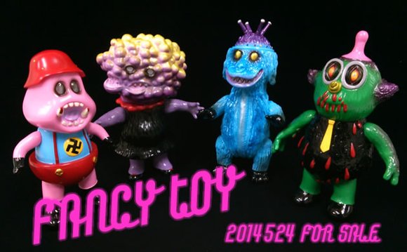 Popy (Fancy Toy) figure by Zollmen, produced by Zollmen. Front view.