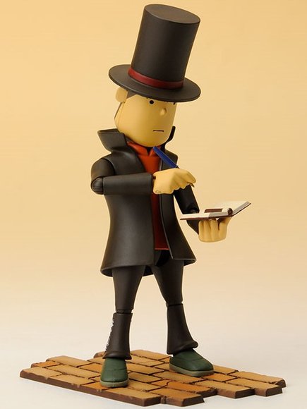 Professor Layton figure, produced by Kaiyodo. Front view.