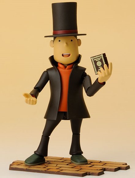 Professor Layton figure, produced by Kaiyodo. Front view.