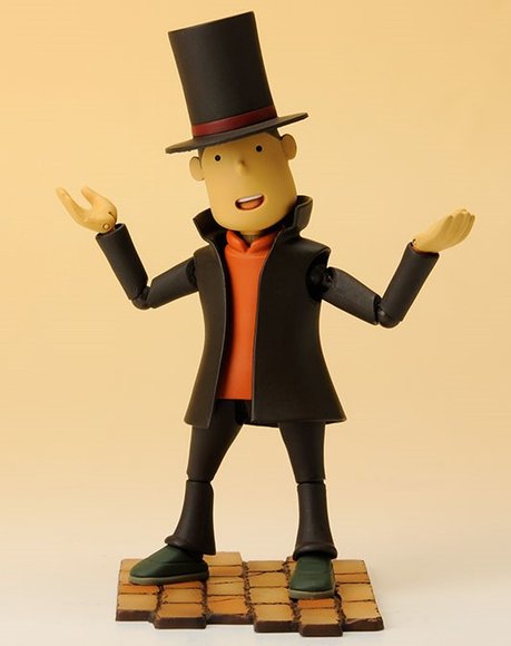 Professor Layton figure, produced by Kaiyodo. Front view.