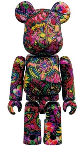 Psychedelic Paisley BE@RBRICK 100％ figure, produced by Medicom Toy. Front view.