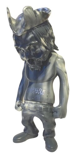 Rebel Captain - Euro Invasion - Silver figure by Usugrow X Pushead, produced by Secret Base. Front view.