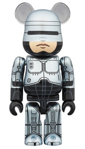 ROBOCOP BE@RBRICK 100% figure, produced by Medicom Toy. Front view.