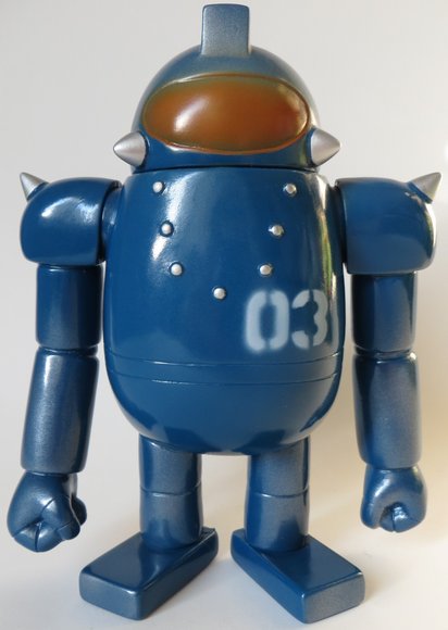 Robot Thirteen サーティーン 03 figure by Rumble Monsters, produced by Rumble Monsters. Front view.