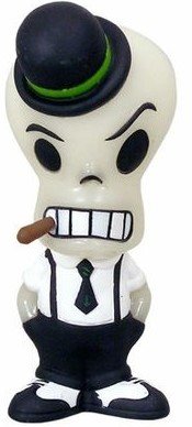 Señor Gomez - GID figure, produced by Funko. Front view.