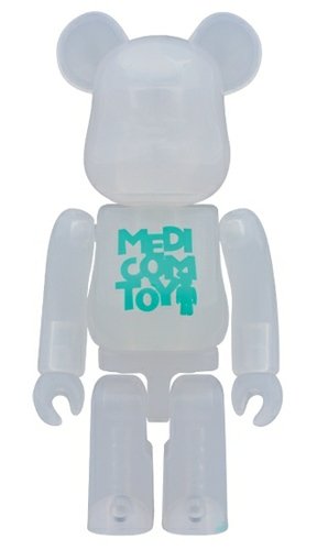 SERIES 31 Release campaign Specianl Edition BE@RBRICK figure, produced by Medicom Toy. Front view.