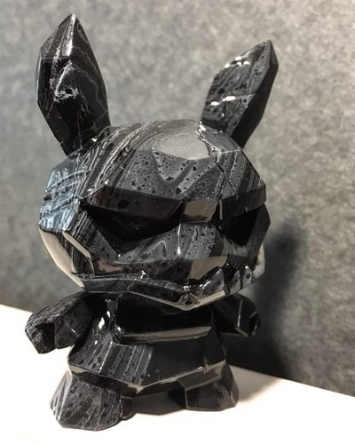 Shard Obsidian figure by Scott Tolleson. Front view.