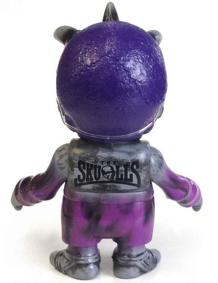 SKULL BB KBB figure by Cure, produced by Secret Base. Back view.