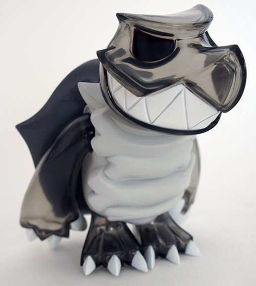 Skuttle – Black & Grey figure by Touma, produced by Toumart. Front view.