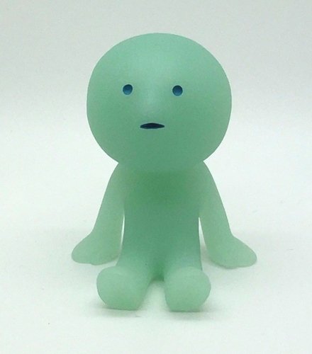 Smiski - Dazed figure, produced by Dreams Inc.. Front view.