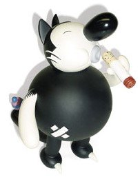 Smoking Cat figure by Kaz, produced by Critterbox. Front view.