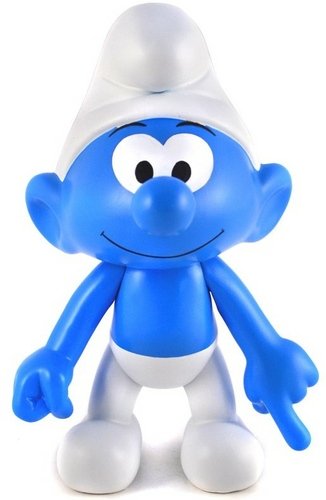 Smurf - Regular figure by Peyo, produced by Artoyz Originals. Front view.