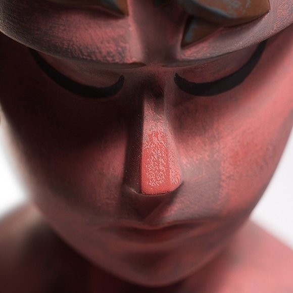 Souls Gone Mad - VULNERABLE SKIN figure by Amanda Visell, produced by Coarsetoys. Detail view.