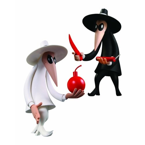 Spy Vs Spy Vinyl Figure 2 Pack figure by Antonio Prohías, produced by Dc Direct. Front view.