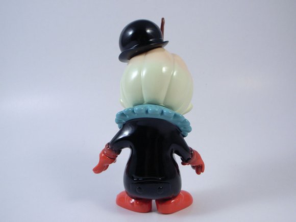 Stingy Jack #2 - Toxic Marshmallow, DCon 2012 figure by Brandt Peters, produced by Tomenosuke + Circus Posterus. Back view.