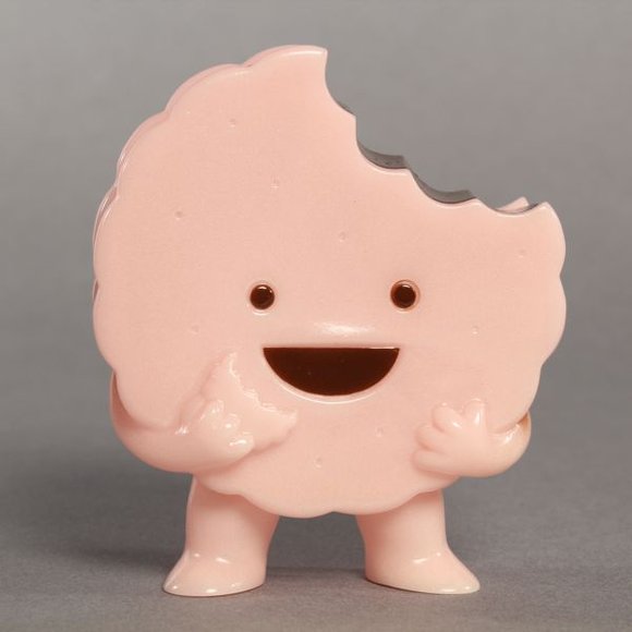 Strawberry Caramel Delight Foster - GID, WonderCon 2012 Exclusive figure by Brian Flynn, produced by Super7. Front view.