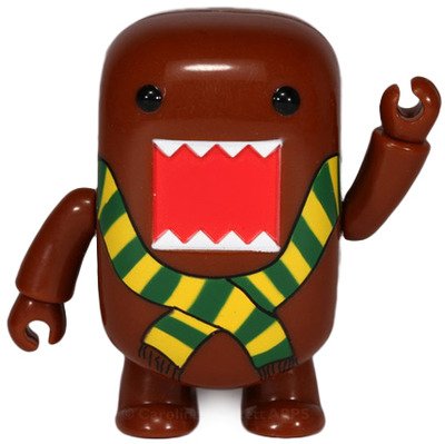 Stripy Scarf Domo Qee figure by Dark Horse Comics, produced by Toy2R. Front view.