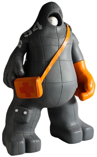 SUG Gunmetal figure by Unklbrand, produced by Unklbrand. Front view.
